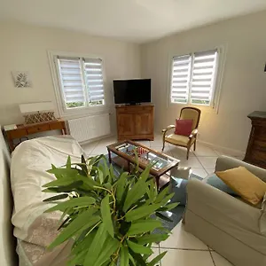  Hébergement de vacances Aux Portes Des Alignements De